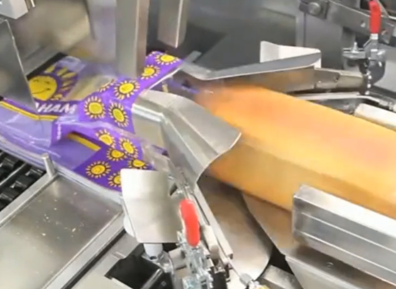 面包自動(dòng)包裝機(jī)